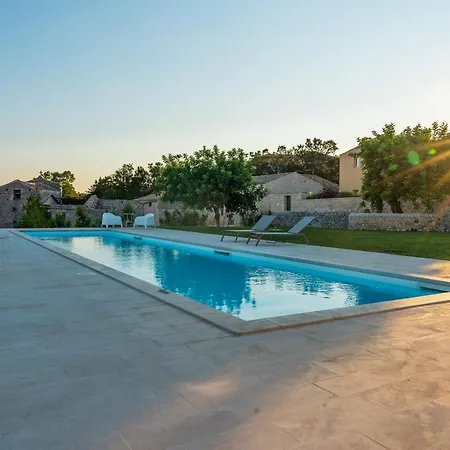 Baglio Cella - Per Vacanze Modica